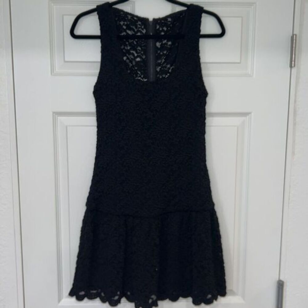 Sleeveless Lace Dress w/Slip  
